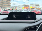 安全装備もバッチリ!各種安全装備設定は、センターディスプレイで設定を変更することも可能です。