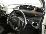 見通しのよいすっきりとした視界で、誰でも運転しやすいです。運転のしやすさは疲れにくさにも繋がりますよ♪