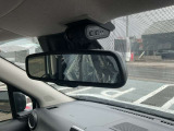 安全確認とスムーズな駐車をサポート!車庫入れが苦手な方でもこれで安心です。
