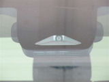このカメラで障害物等を探知します。レーダーブレーキもついているのでいざというときに安心です。