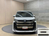 お車購入のポイントとなるフロントマスクです。上質で迫力あるデザインですね☆☆