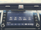 見やすい大型ディスプレイが魅力。直感的な操作で、快適なドライブをサポートします。普段使いから長距離移動まで、様々なシーンで活躍するでしょう。