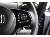 Hondaセンシングの機能のひとつ、アダプティブクルーズコントロール付!アクセルから足を離しても設定したスピードと前車との車間を保ち走行してくれます!車線維持もアシスト☆高速道路で疲労軽減ですね☆