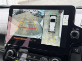 いまや必須装備「ナビゲーション」搭載!知らない場所に、スイスイッとドライブ。なんて便利な機能でしょうか?もう、これなしではハンドルを握れませんね!でも、運転中の操作は危険ですのでご注意ですね♪