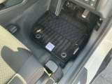 気持ちよくお客様に使って頂くため、車内を当店にて美装しております!