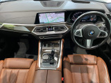 X6  M50i 4WD