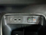 USBポートが付いています。