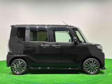 ドアは約90度に開くので荷物も積み込みやすく、乗り降りもしやすい♪ ロングドライブも快適に過ごせる工夫がいっぱいです♪♪