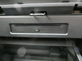 CD/DVDデッキ付きのお車になります!!お子様も退屈しませんよ!!