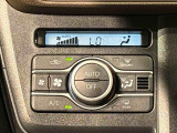 車内空調は&rdquo;AUTOエアコン&rdquo;にお任せ。運転に集中出来ますよ!