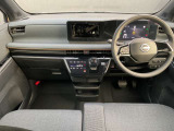 ◆◆◆運転席まわりはこのように機能的にまとまっています。