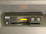 【ETC】高速道路の料金所をストレスなく通過!話題のスポットやサービスエリアに多い「スマートIC」利用時は必須のアイテムです。当店でセットアップを実施、ご納車当日からすぐにご利用いただけます!
