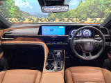 クラウンスポーツ 2.5 Z E-Four 4WD 