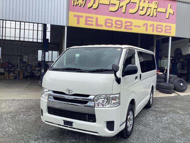 トヨタ ハイエースバン 