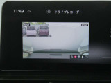 メーカーオプションの前後ドライブレコーダー付きです。