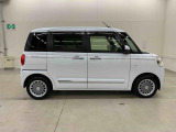 軽自動車、小型車を中心に常時300台展示車を御用意させて頂いております
