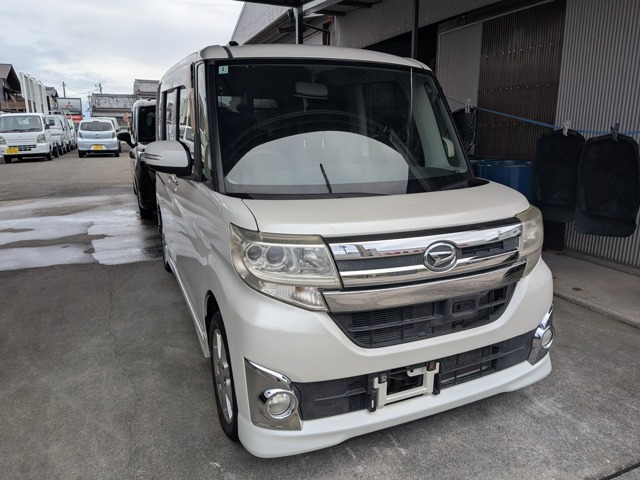 ダイハツ タントカスタム 
