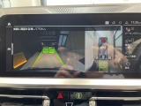 トップビューカメラ前後クリアランスソナー付なので、駐車が苦手な方でも安心です。ガイドの表示・非表示も切り替え可能です
