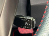 【クルーズコントロール】高速道路もラクラク走行。アクセルを離しても一定速度で走行ができ、長距離運転時の負担を軽減!加速・減速も簡単なスイッチ操作で調整できます。