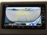リアワイドカメラシステム!従来の視野に加えて、後方側方を約180&deg;まで見えるワイドビューと、後方を真上から見たような視野で駐車時などに便利なトップダウンビューの3つの視野があります!