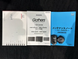 スマートキーは鍵をバッグに入れたままでもドアロックの開閉やエンジンのON・OFFができます。夜間や雨の日も鍵を探さなくて良いので便利です。