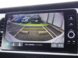 ◆◆バックカメラの画像です。ガイドラインがスムースな車庫入れをサポートいたします!車庫入れの安心感がアップしますね☆
