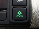 ★ECONスイッチ★ エコドライブを加速しよう!スイッチをONにすると、運転の仕方によるロスを抑え込み燃費をよくするようクルマが頑張ります(*^ー^*)燃費向上にチャレンジ♪