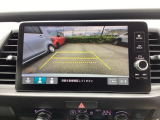 リアカメラ装備です♪狭い場所での駐車や雨の日・夜間など視界の悪いコンディションでのストレスの軽減にもなります!