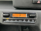 中古車はたった1台との一期一会♪購入して「良かった」「ありがとう」と言って頂ける様スタッフが全力でサポート致します!豊富な知識を持ったスタッフとお客様にピッタリな1台を一緒に探しましょう♪
