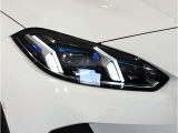 BMWのオートライトは積極的にライトをつけることにより、自車の存在を周囲に向けアピールいたします。それは安全性への配慮でもあります。