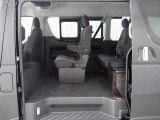 【新車/ハイエースワゴンGL/スタンダード配列/4WD】車内空間の広さが魅力♪【全国納車可能】