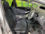 運転席シート廻りは使用感も少なく、良好な状態となっています。前オーナー様が丁寧に使っていたことがよくわかりますね。