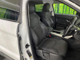 『輸入車ならではの洗練されたインテリア!英国らしい気品高いインテリアに仕上がっております!また、『インテリアガード』も扱っています。詳しくは店頭スタッフまで♪