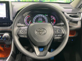 【ステアリングスイッチ】運転中、前方から目線をそらすことなく、オーディオ等の操作が可能な便利機能!安心&快適なドライブを演出してくれます♪