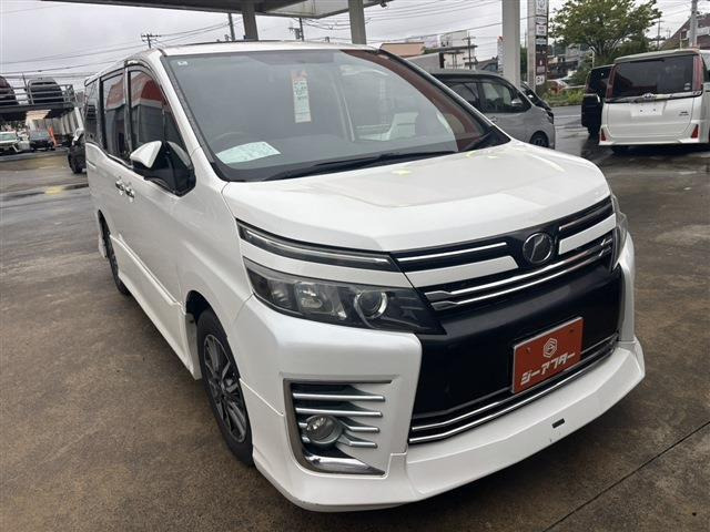 トヨタ ヴォクシー 