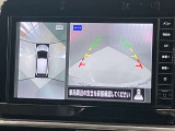【アラウンドビューモニター】車を上から見下ろしているかのような映像で周囲の状況がひと目で確認、狭い駐車場に駐車するときも安心です♪