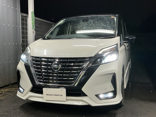 セレナ 2.0 ハイウェイスターV
