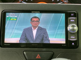 停車中には、TVや動画を楽しむことができます。休憩時間などに、リラックスした時間を過ごせます。エンターテイメント性も充実しています。