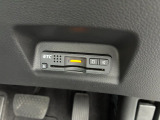【ETC】便利なETC車載器も装備!高速道路の料金所もスムーズに通過できます。今や必須の装備ですね!(セットアップ費用3300円は別途料金となります)。