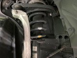 お車を安心してお乗りいただく為には、足回りの定期点検が欠かせません。サービスサポート(有償保証)では無料点検もご提供しており、安心のカーライフをお過ごしいただけるサポート体制が整っています。