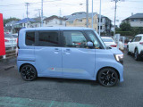 『サイドシルエット』運転席側写真になります。