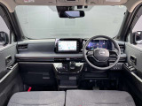 とっても視界が広くて、女性も運転しやすいですよ!!!