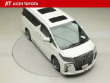 両側パワースライドドア付きだから、狭い駐車スペースなどでの乗り降りラクラク♪小さなお子さまのいるご家庭には嬉しい装備です。