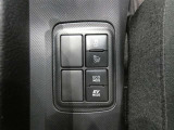 トラクションコントロール装備です。すべりやすい路面での発進時や加速時にタイヤの空転を抑え、駆動力確保に貢献する機能です。詳細は販売店スタッフまでおたずねください。