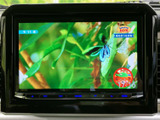 停車中にテレビや動画を楽しめる機能です。休憩時間などに、リラックスした時間を過ごせます。※安全のため、走行中の視聴はご遠慮ください。