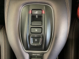 「e:HEV」は、モーター走行を中心にしながら電気エネルギーやエンジン動力を最も効率よく使い分けることができる賢いハイブリッドシステムです。シフトはエレクトリックギアセレクターになっています。