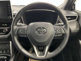 快適な操作性の運転席、ハンドルも綺麗に清掃済みです!もちろん安全を守るエアバッグも装備しているので安心してお乗りいただけます(^^)