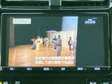 停車中にテレビや映像を楽しめる機能。待ち時間や休憩時間に、リラックスしたひとときを過ごせます。