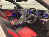 メルセデス・ベンツの定める厳しい基準をクリアしたお車のみをご案内させて頂きます。納車前整備はメーカー規定に基づき100項目以上にも及ぶ点検を熟練のメカニックによって行いご納車させて頂きます。