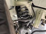 お車を安心してお乗りいただく為には、足回りの定期点検が欠かせません。サービスサポート(有償保証)では無料点検もご提供しており、安心のカーライフをお過ごしいただけるサポート体制が整っています。